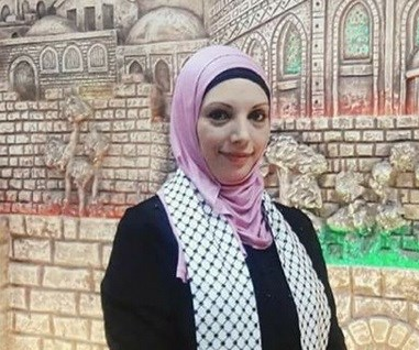 رنا زيادة من غزة أفضل معلم في فلسطين لعام 2017

